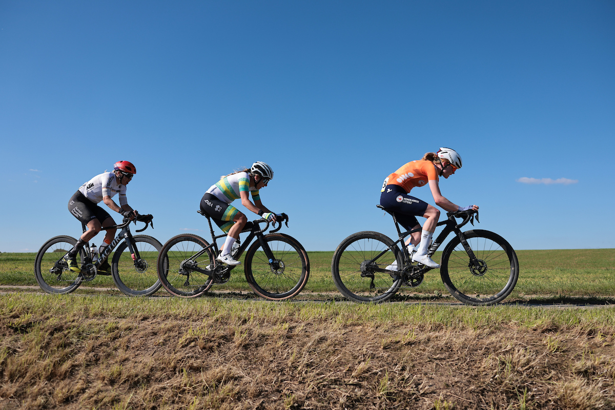 Picture by Alex Whitehead/SWpix.com - 05/10/2024 - Cycling - 2024 UCI Gravel World Championships, Halle-Leuven, Belgium - Women Elite Race - Puck Pieterse (Netherlands), Nicole Frain (Australia), Romy Kasper (Germany)